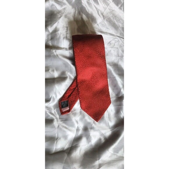 Thomas Pink Red Pattern skinny Tie  3" / 60" Made in Morocco - Picture 1 of 3